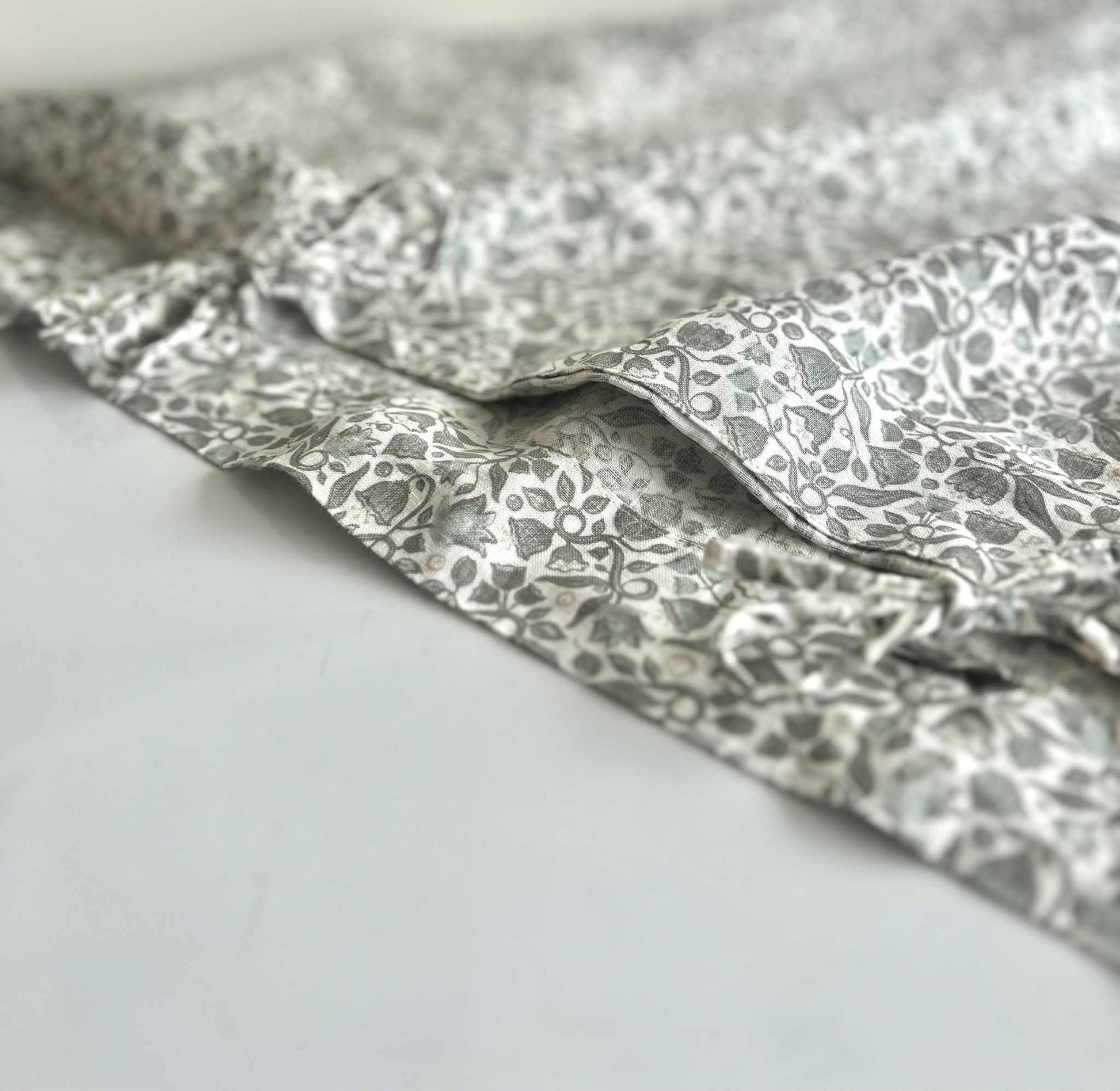 Evelyn Linen Cot Duvet