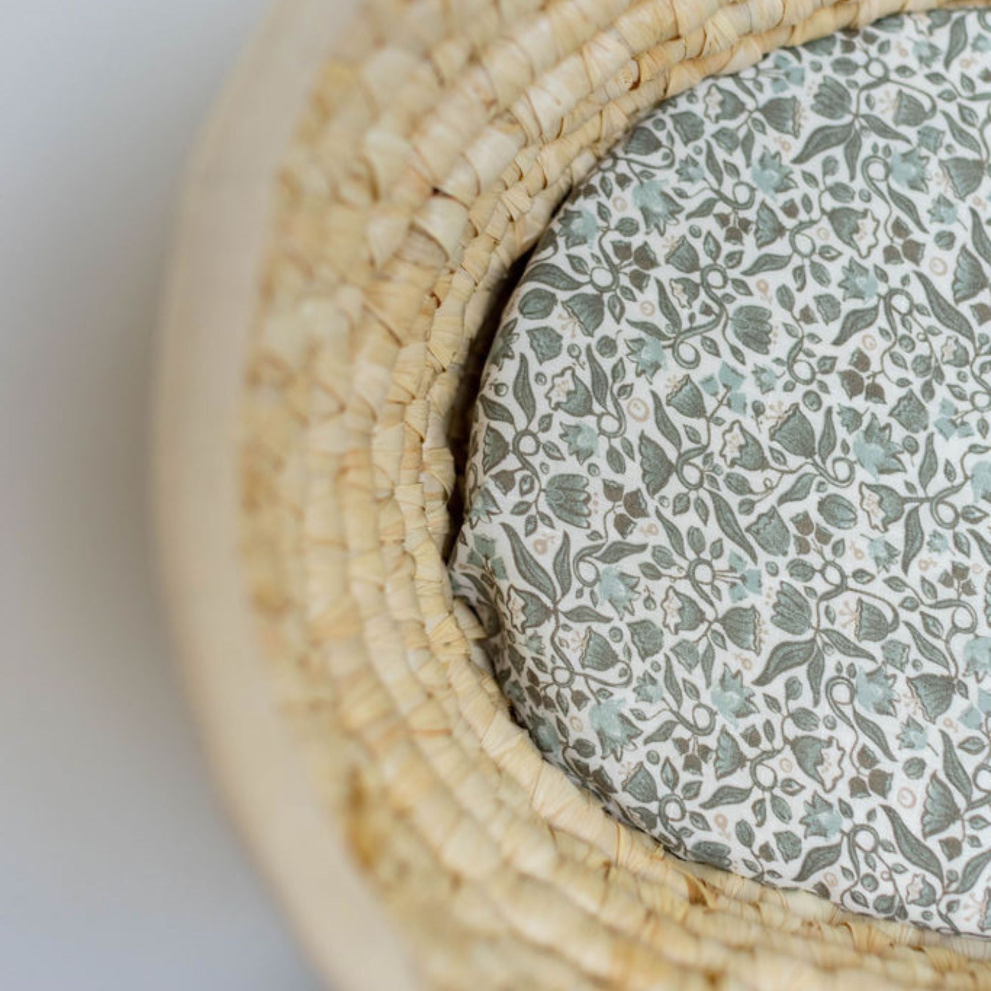 Evelyn Linen Cot/Bassinet Sheet