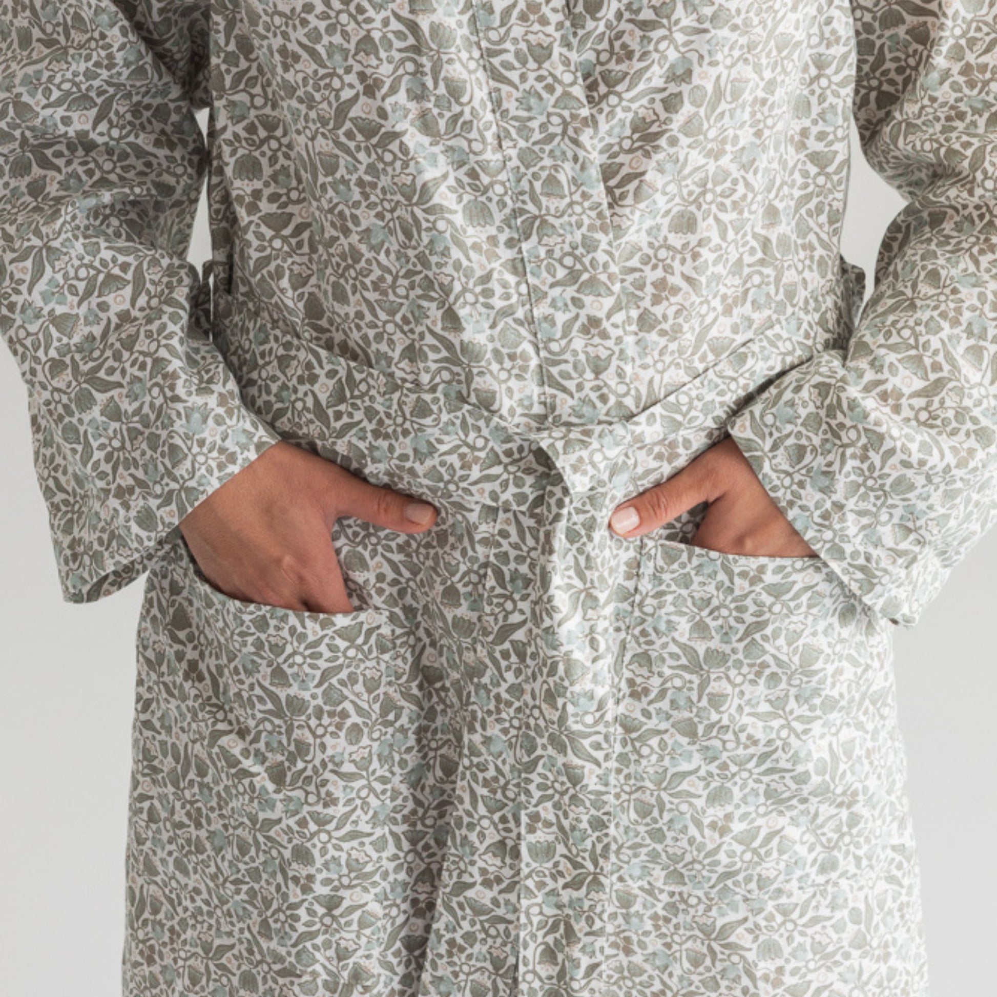 Evelyn Linen Robe