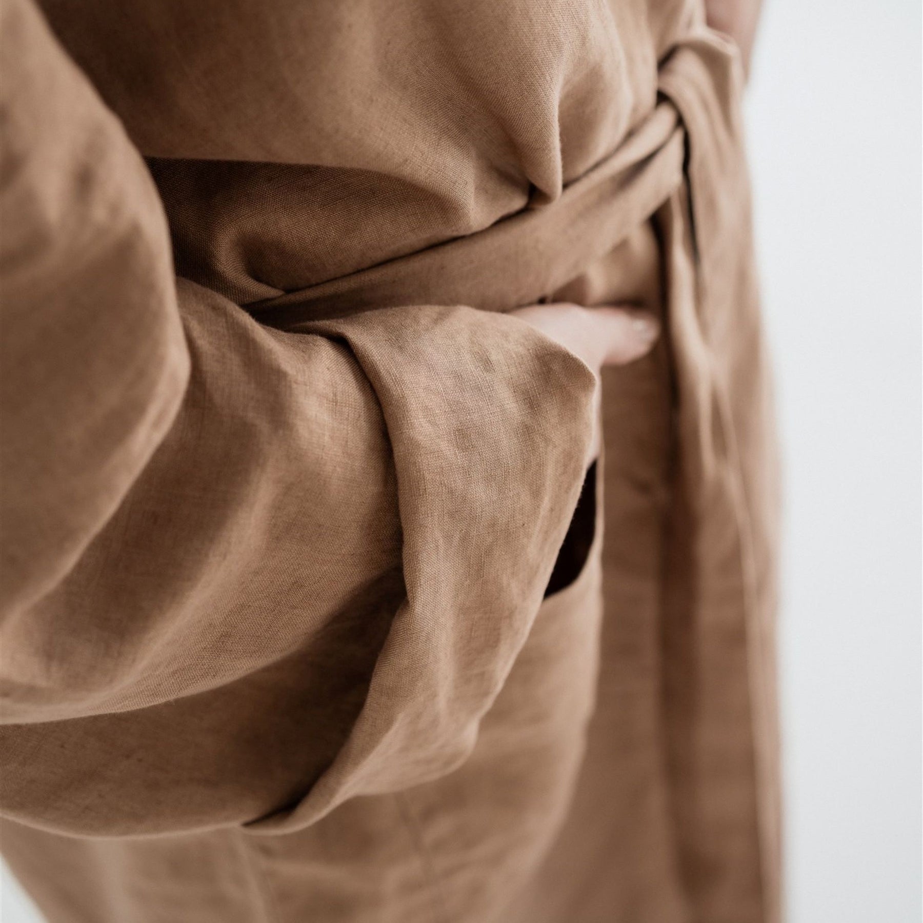 Malt Brown Linen Robe – Foxtrot Home