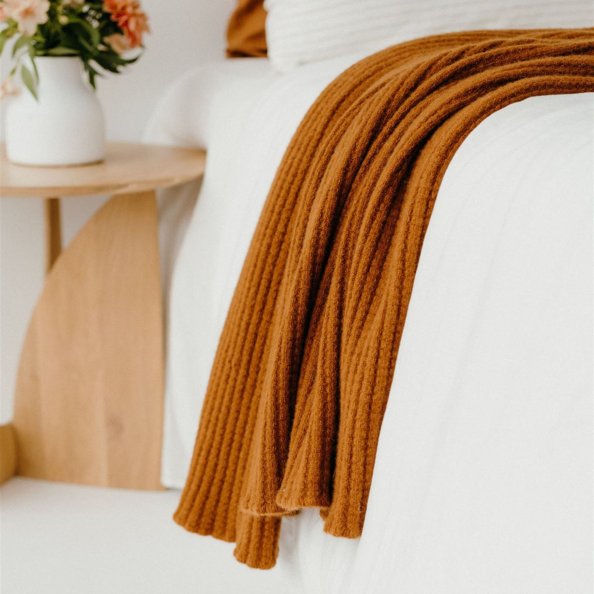 Rust Ribbed Wool Throw Blanket – Foxtrot Home