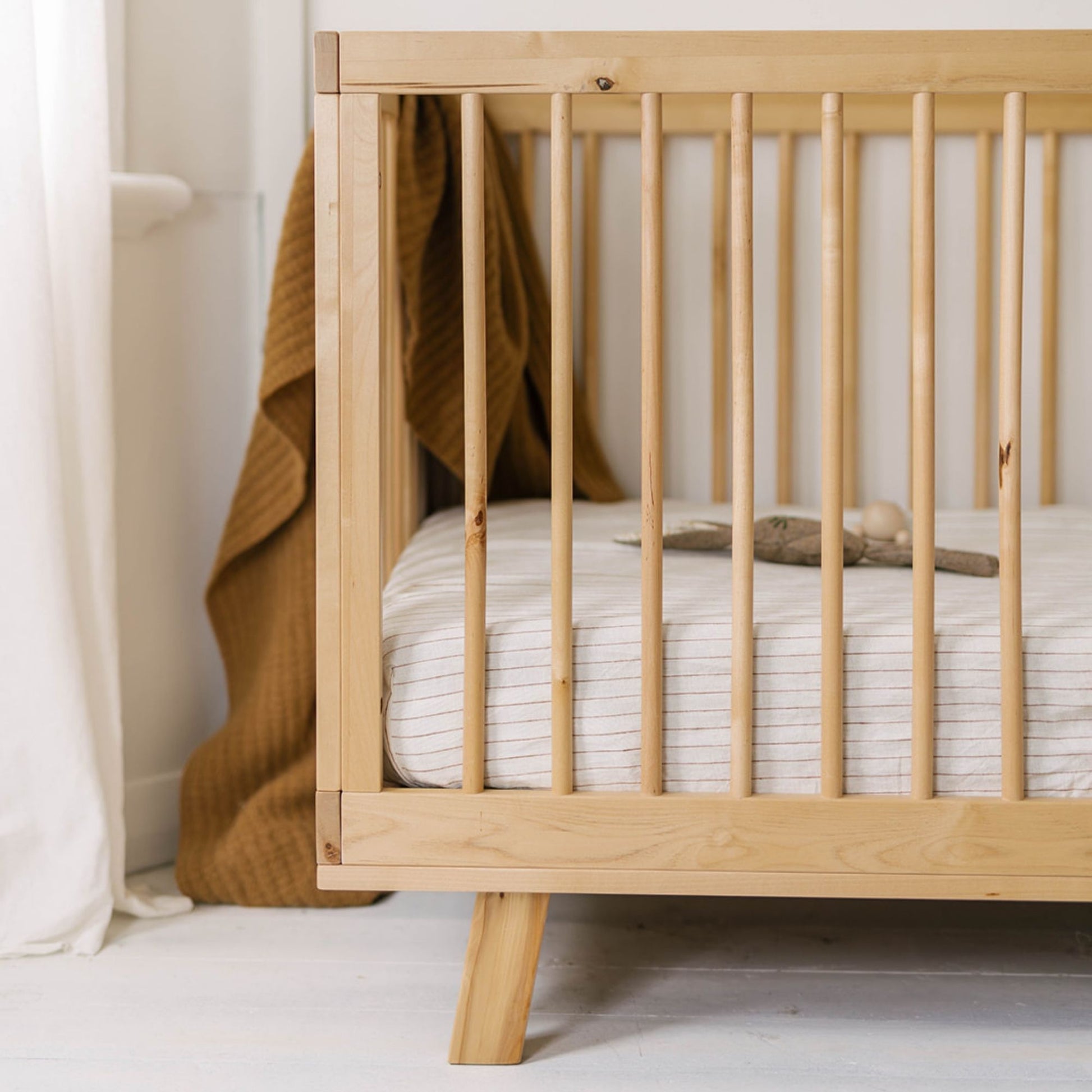 Tobacco Stripes Linen Cot/Bassinet Sheet
